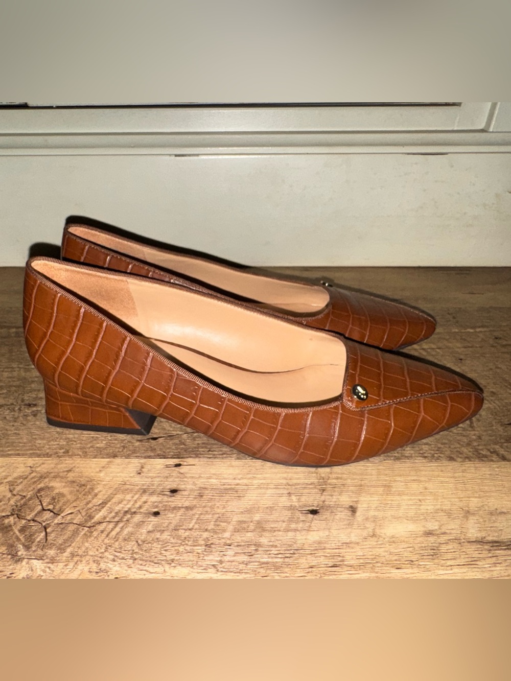 Naturalizer Women's Croc-Embossed Leather Low Heel Loafers - Brown - Never Worn